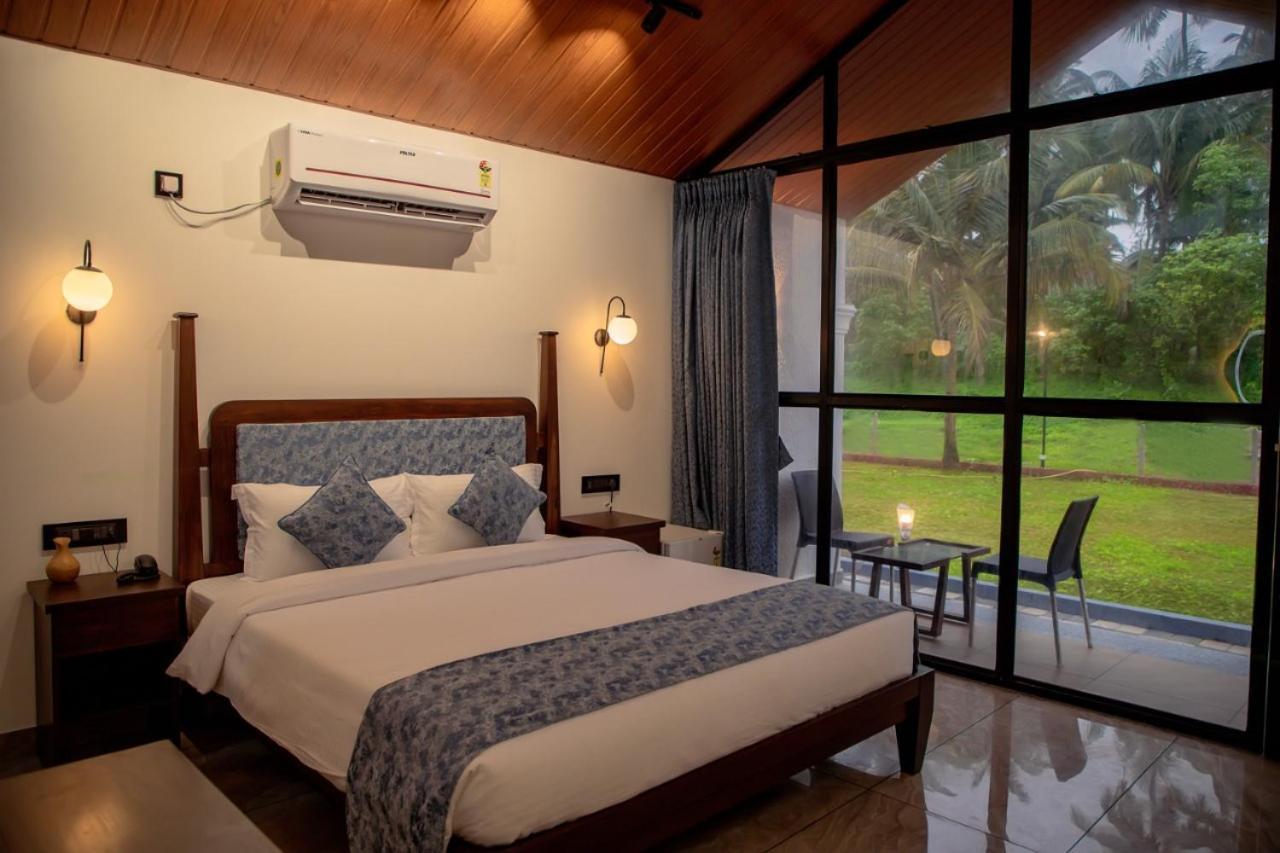 White Sand Beach Resort Kondivali Luaran gambar