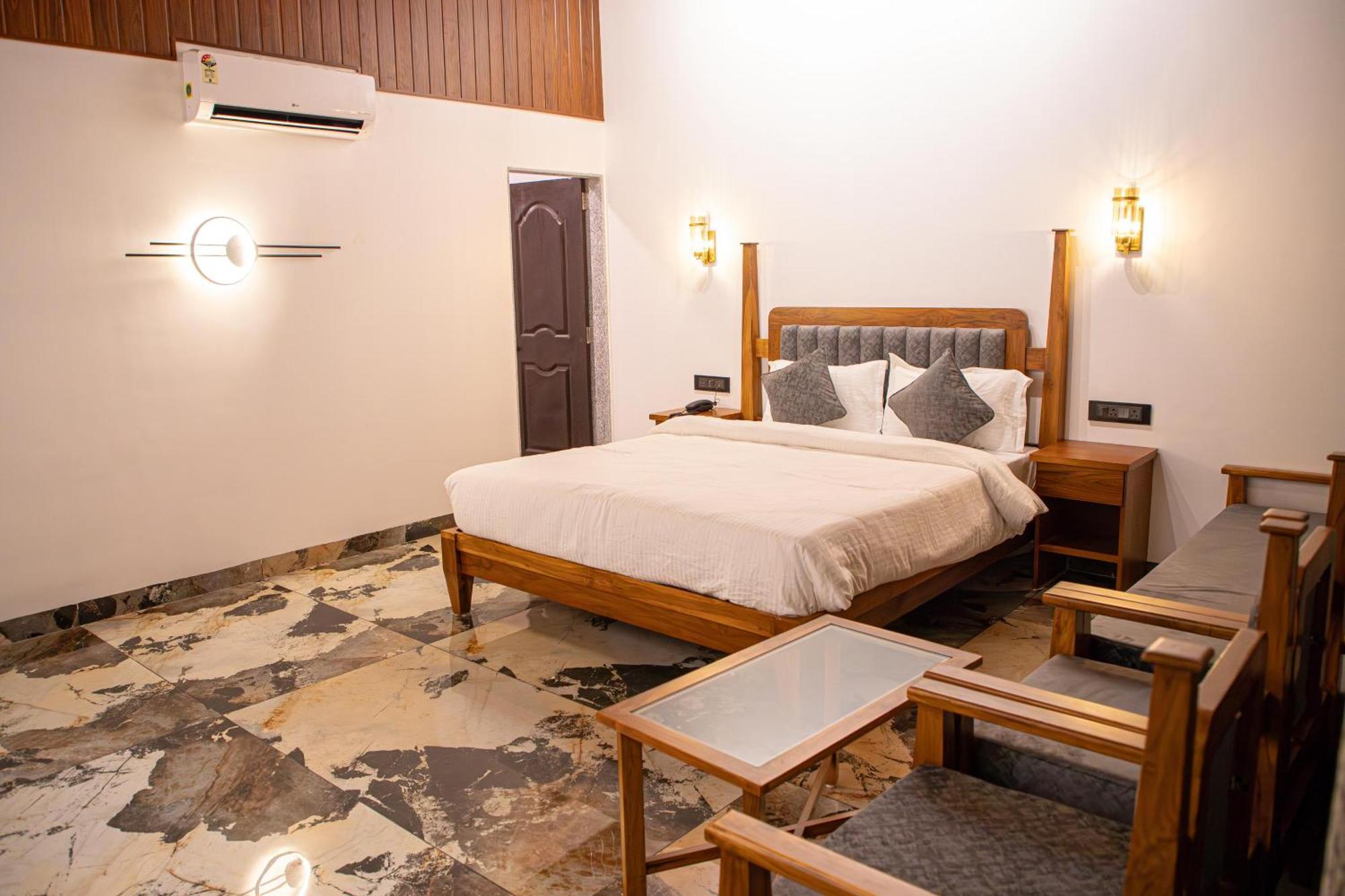 White Sand Beach Resort Kondivali Luaran gambar