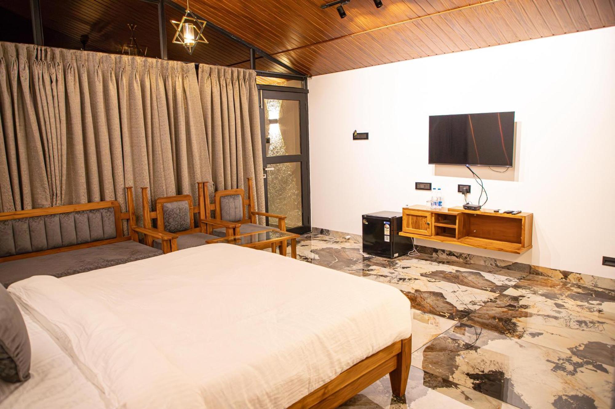 White Sand Beach Resort Kondivali Luaran gambar